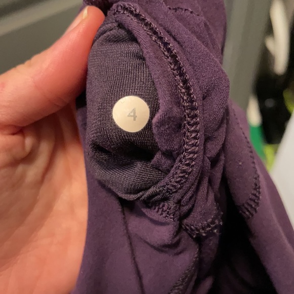 Lululemon - Picture 4 of 4